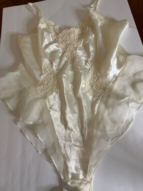 Victoria's Secret Ivory Satin & Lace , sequins and pearls Chemise Slip